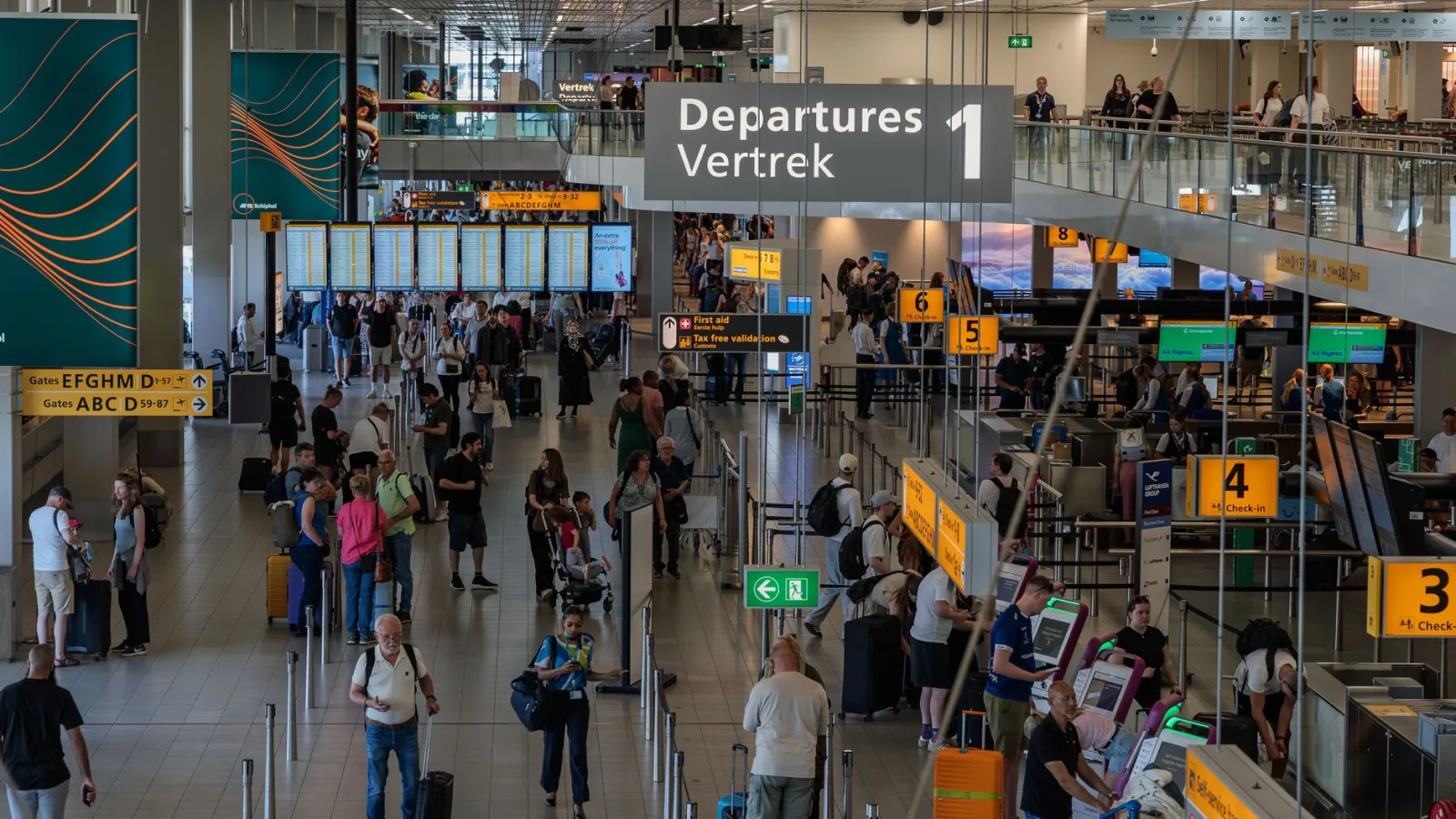 Nats Boss Apologises for UK Air Traffic Chaos as Cyber-Attack Ruled Out and Disruption Continues